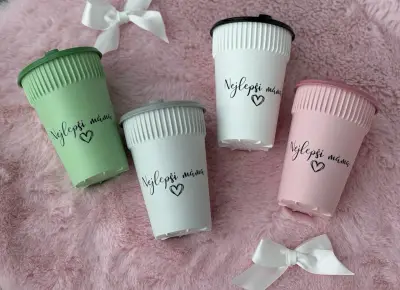 Kelímek Hot cup Nejlepší máma Černý nápis 0,4l