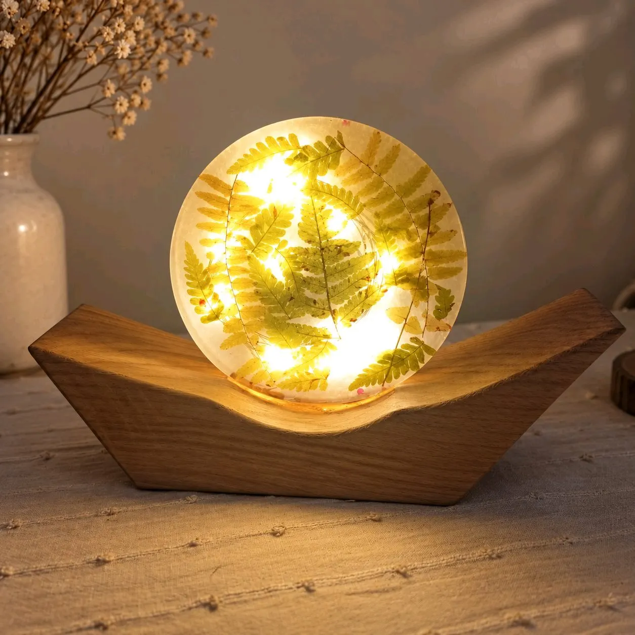 Lampa z pryskyřice - Loďka Kapradí  4