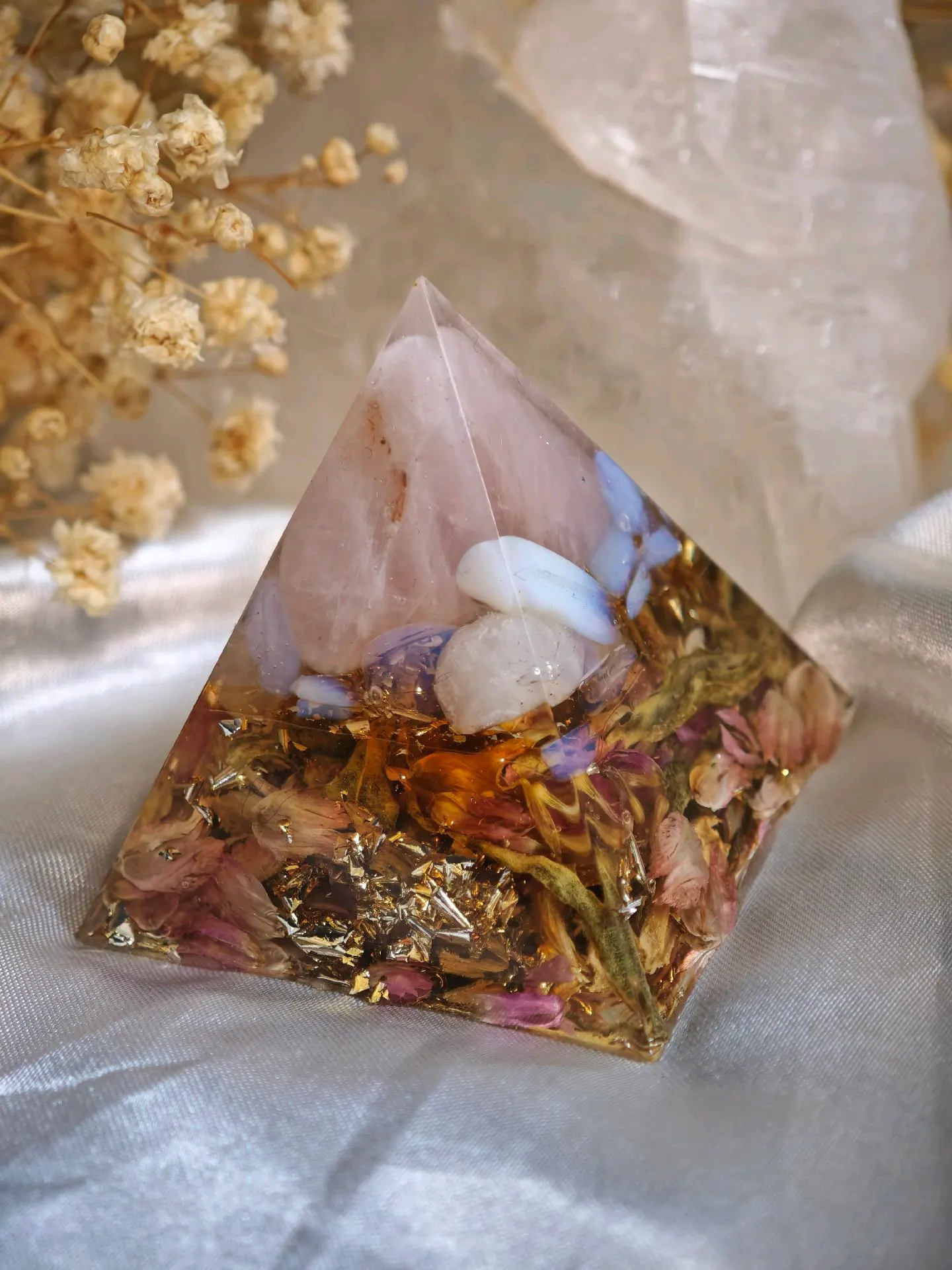 Pyramida z kolekce Moon (5cm) 2